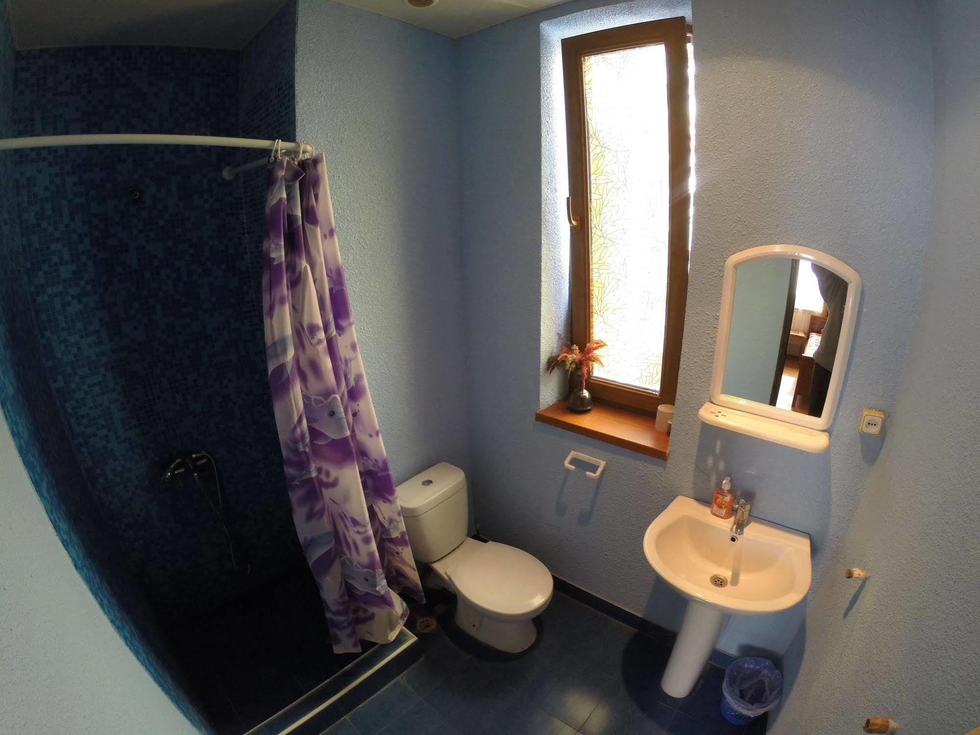 Glide Hostel เยเรวาน ภายนอก รูปภาพ